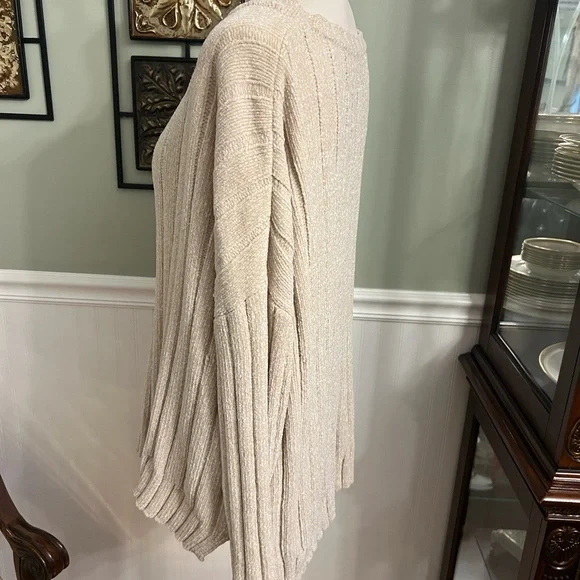 Seven7 Beige Knit Sweater - Picture 2 of 4